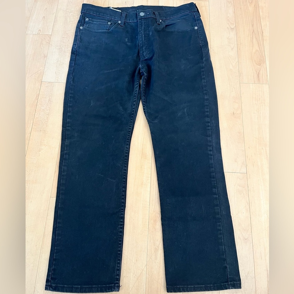 514 Levi’s 36x30 Black jeans (shorts)